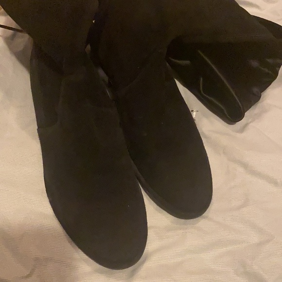 Lowland by Stuart weitzman otk boot - Picture 6 of 6